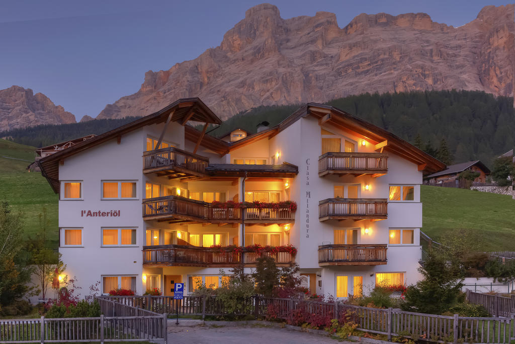 Ciasa Milandura Aparthotel San Cassiano  Exterior photo